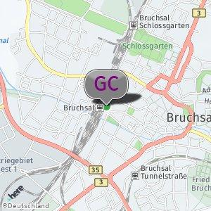 Crusing auf der Bahnhoftoilette mit Guckloch