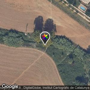 En la riera, al lado del campo de fútbol