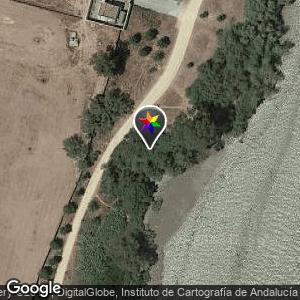 Paseo fluvial de tierra