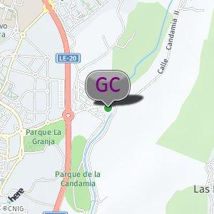 Parking cerca del río