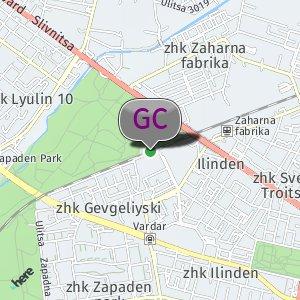 Zapaden (West) Park on the train tracks