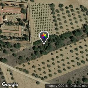 Detrás del Cementerio