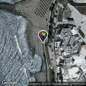 Playa de Las Americas, beachside of shopping centre SALYTIEN