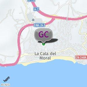 Debajo del puente de la cala