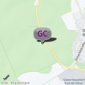 Parkplatz Wald Dorf im Warndt