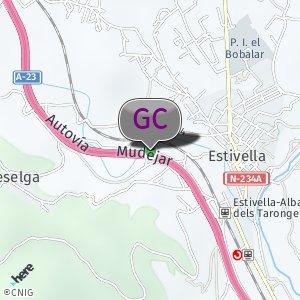 Camino al lado de la autovía