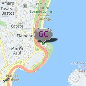 Próximo da quadra de tenis