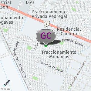 Atrás de Farmacia YZA