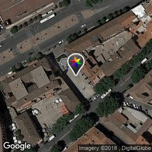 Placita por fuera de la cafetería de La continental