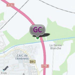 Long de la 104