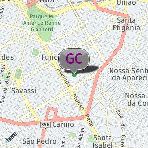 Rua tranquila, dá para estacionar o carro e aproveitar