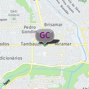Terreno atrás do ponto de ônibus