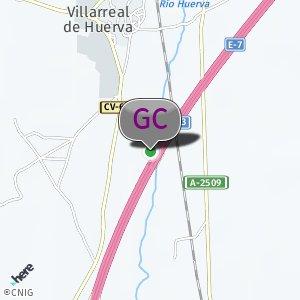 Camino debajo de la autovía