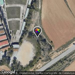 Detrás del cementerio municipal