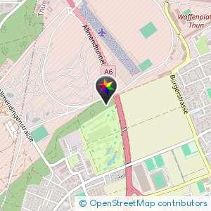 Wald zwischen Golfclub und Waffenplatz