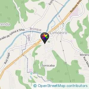 Por dentrais da escola Limoeiro