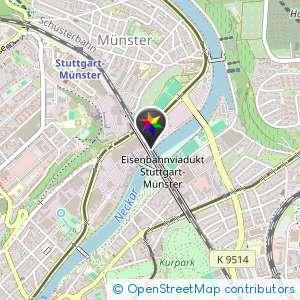 Pfeiler unterm Viadukt