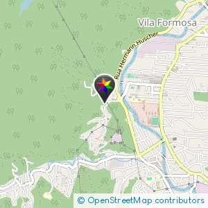 Pracinha nos fundos do matinho