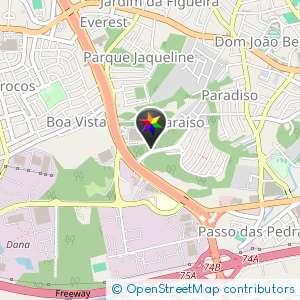 Escada no mato do lado do Atacadão