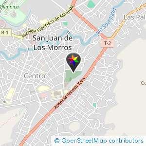 Por la parte de atrás del cementerio