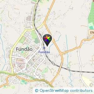 Caminho ao pé da estação de Comboio