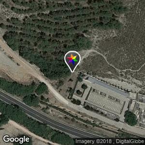 Detrás del cementerio