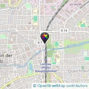 Parkplatz hinterm Möbel-Ass an den Bahngleisen