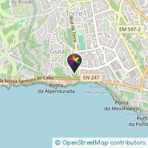 Parque em frente da Casa Da Guia