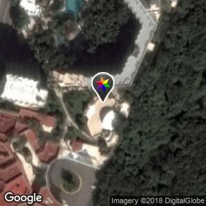 Baños Royal Village mall