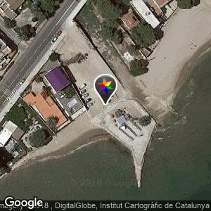 Descampado junto a la playa