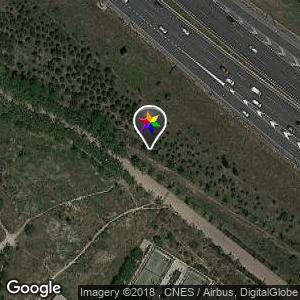 Detrás del carril bici en el Parque Los Llanos