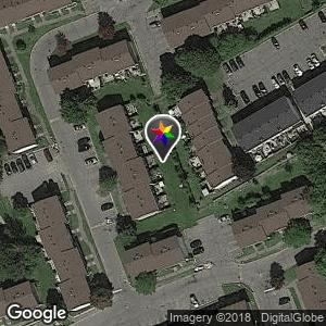 St Laurent Mall Near Goodlife-Overbrook-Ottawa