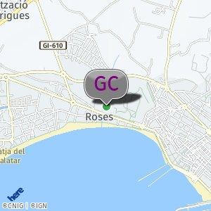 Parking frente Hotel